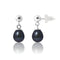 une paire de boucles d’oreilles en perles noires