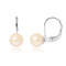 une paire de boucles d’oreilles en perles