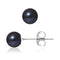 une paire de boucles d’oreilles en perles noires