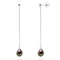 une paire de boucles d’oreilles en perles noires