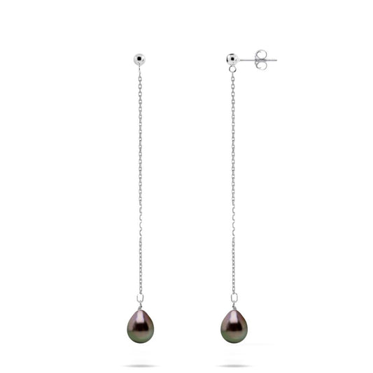 une paire de boucles d’oreilles en perles noires