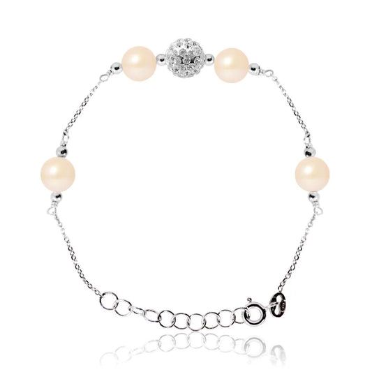 un bracelet avec des perles et des diamants