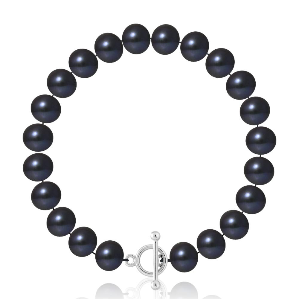 un bracelet en perles noires avec un fermoir en argent