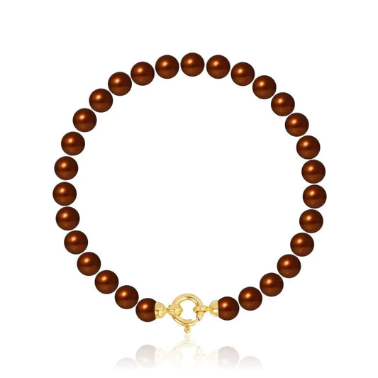 un bracelet de perles brunes avec un fermoir en or
