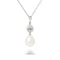 un pendentif en perles blanches et diamants