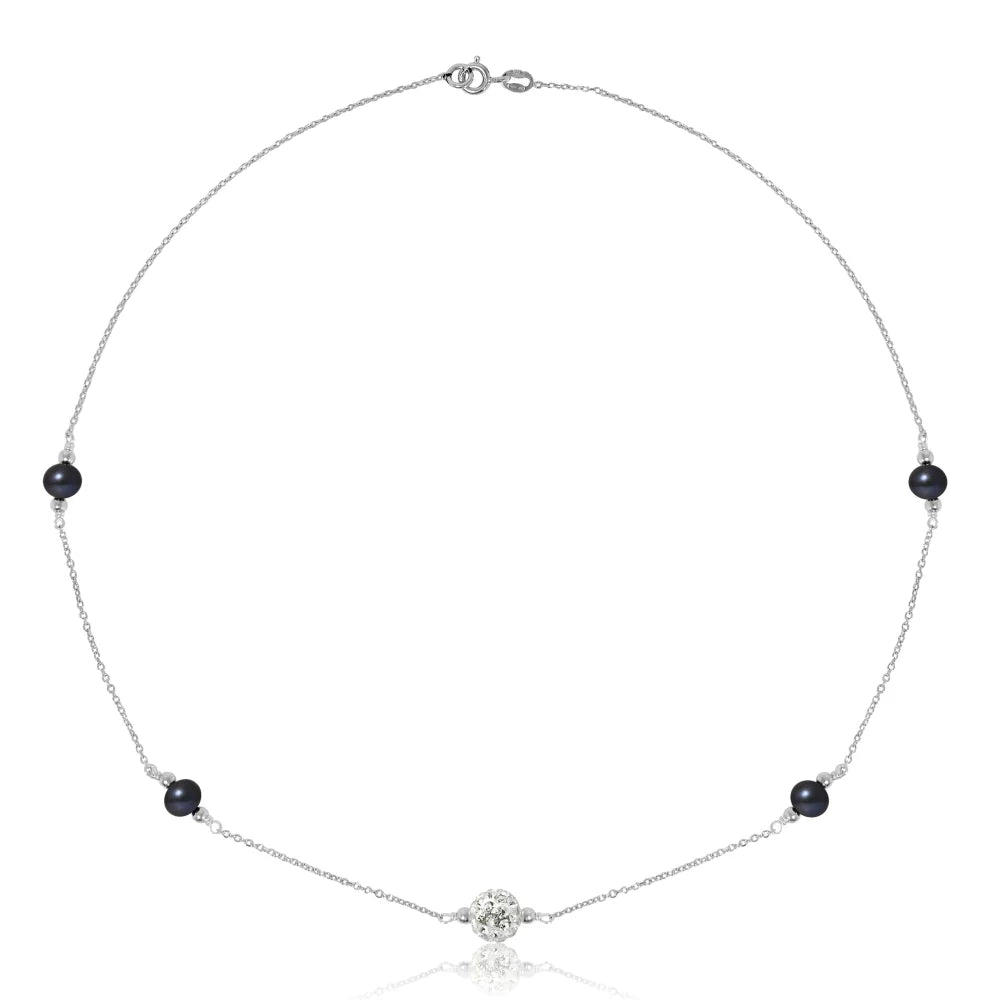 un collier de perles noires et de diamants