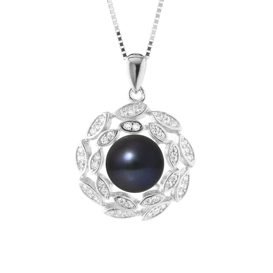 un pendentif en perles noires et diamants