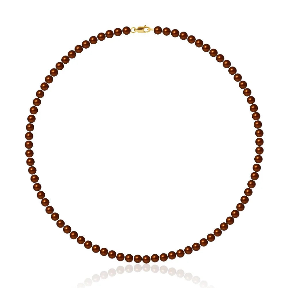 un collier de perles simples