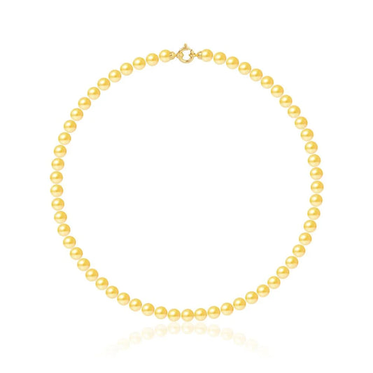 un collier de perles de culture