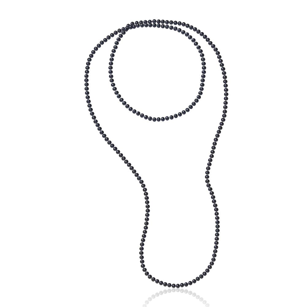 un collier de perles noires